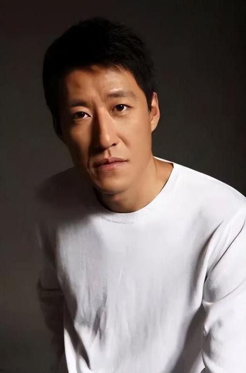 娛樂吃瓜君轉(zhuǎn)型男演員,娛樂吃瓜君的華麗轉(zhuǎn)身