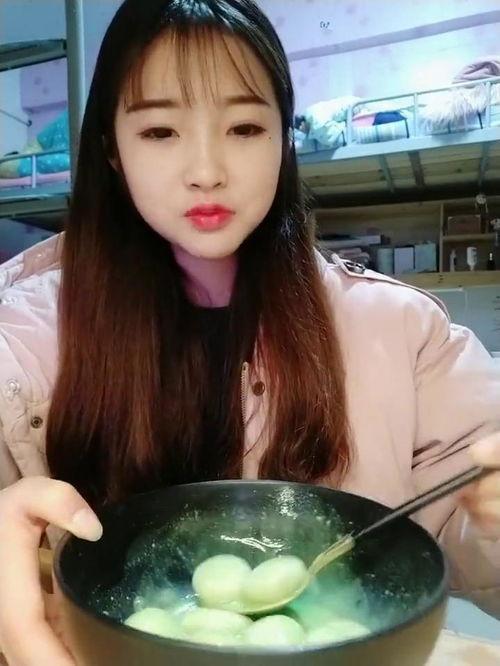 娛樂(lè)吃瓜醬寢室,揭秘校園里的歡樂(lè)八卦圈