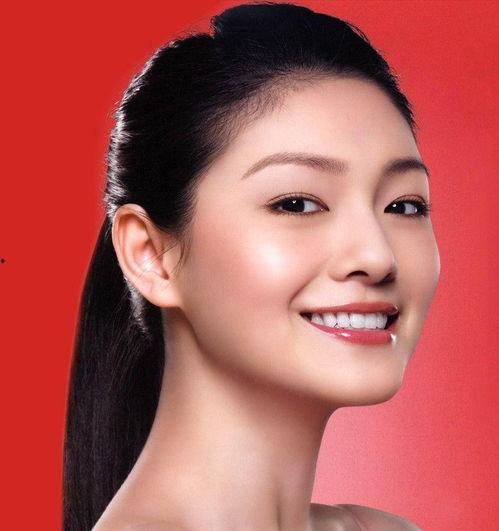 娛樂吃瓜君小臉妝容,娛樂吃瓜君的時尚妝容攻略